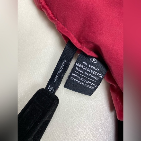 Small New Directions ND Red Scrunch Lightweight Vest w/ Pockets - Picture 9 of 9